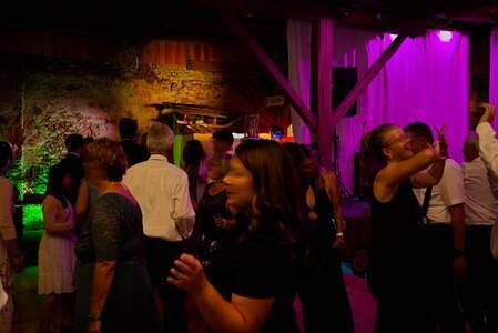 dj-hochzeit-schloss-guteneck-oberpfalz-eva-christian-02